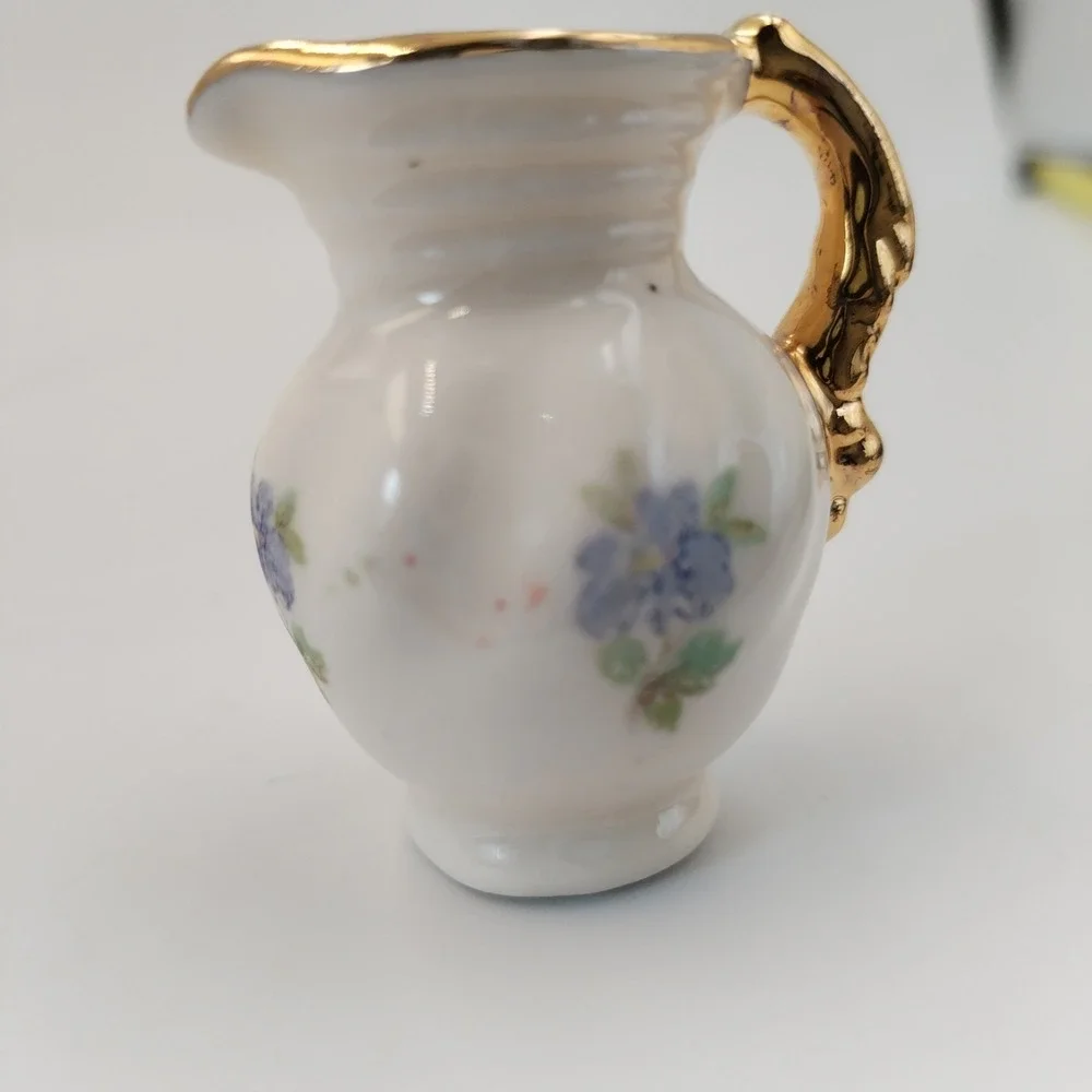 Unmarked vtg bone